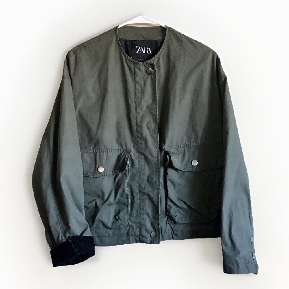 ZARA Womens Green Field Jacket‎ Black Corduroy Sleeve’s Size Small